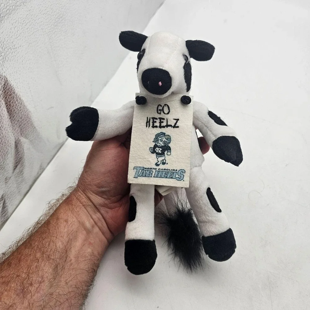 Chick-fil-A Go Heelz UNC North Carolina Tar Heels Basketball Cow Plush Promo